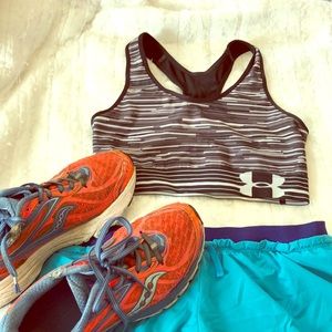 Under armour sports bra. Size small